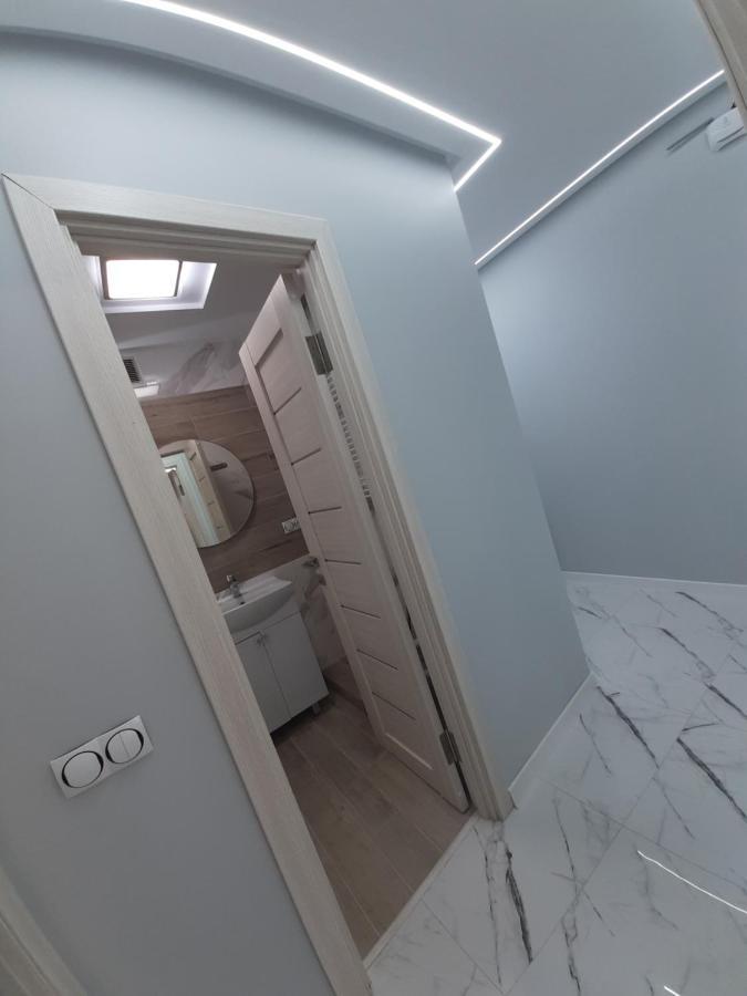 Secheni Apartment Ujgorod Dış mekan fotoğraf