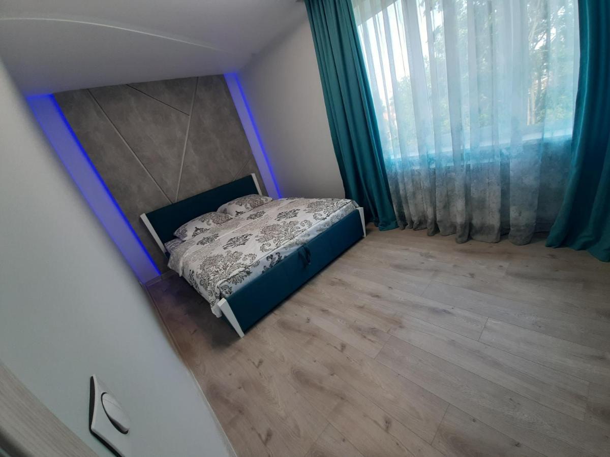 Secheni Apartment Ujgorod Dış mekan fotoğraf