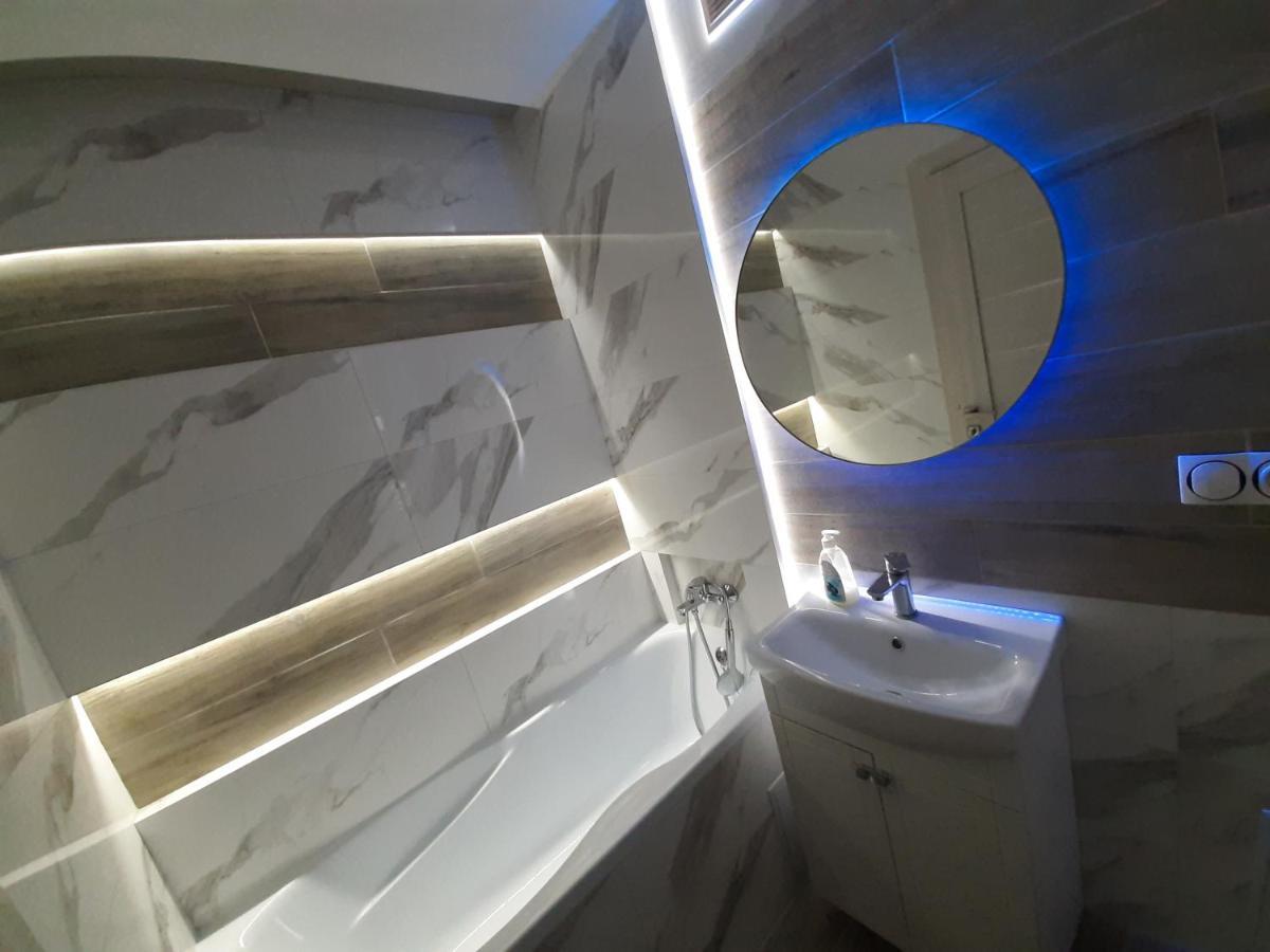 Secheni Apartment Ujgorod Dış mekan fotoğraf